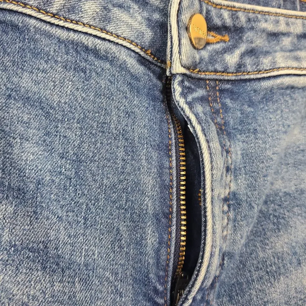 EXPRESS | 90s Ankle Boot Mid Rise| Medium Wash| Denim Jeans | Size 16R - Picture 6 of 11